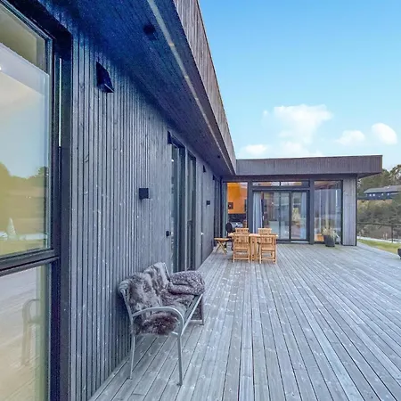 3 Bedroom Lovely In Lindesnes بيت للعطل