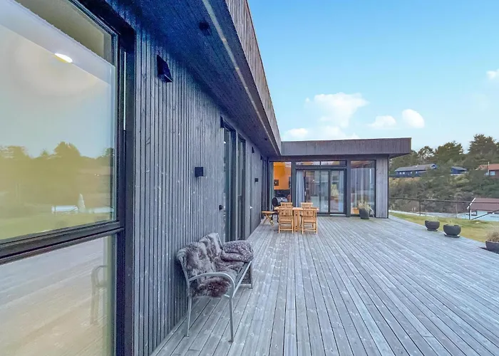 3 Bedroom Lovely In Lindesnes Дом отдыха