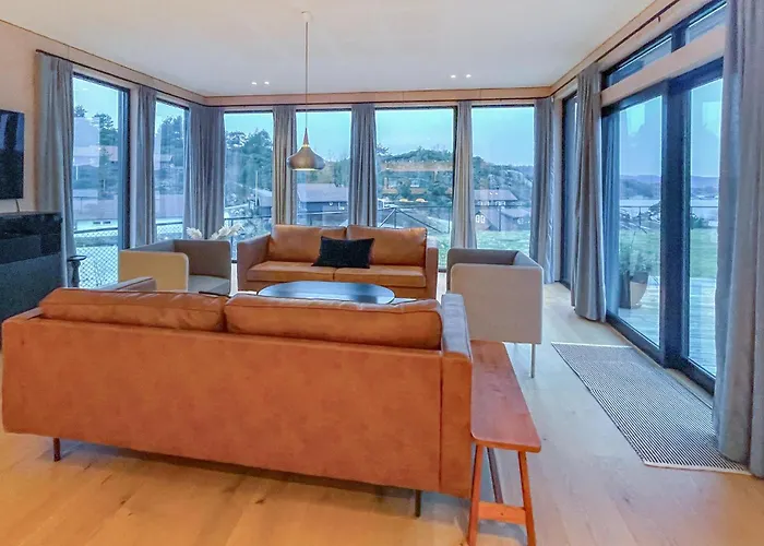 3 Bedroom Lovely In Lindesnes Svenevik